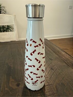 Sip by S'well 15-ounce Stainless Steel Water Bottle Squirrel Acorn Hunt Pattern